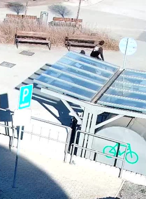 [multi] Zrazeny chlapec 3713