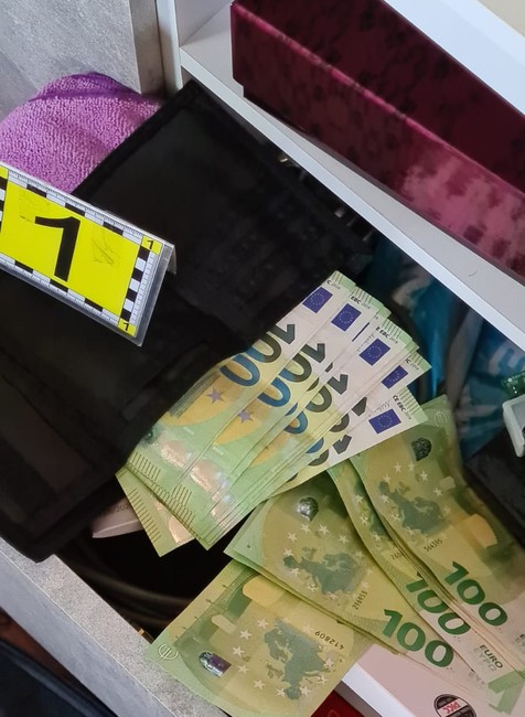 Inšpekcia obvinila policajta pre predaj marihuany a extázy.