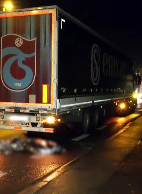 [multi] Migranti kamion 433