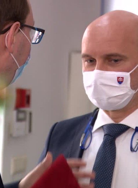 [multi] Otvorenie škôl chcú odložiť 6175