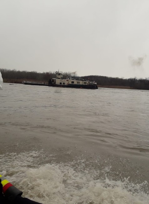 Na člnoch zasahovali hasiči aj policajti