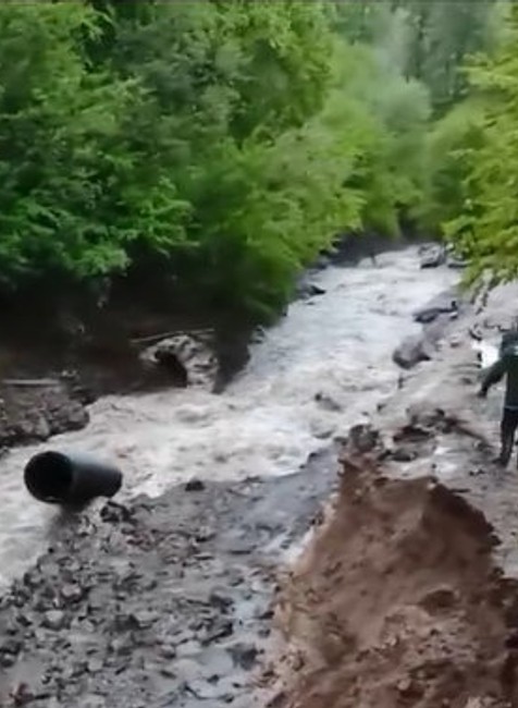 Obec na strednom Slovensku ohrozujú gudrónové jamy.