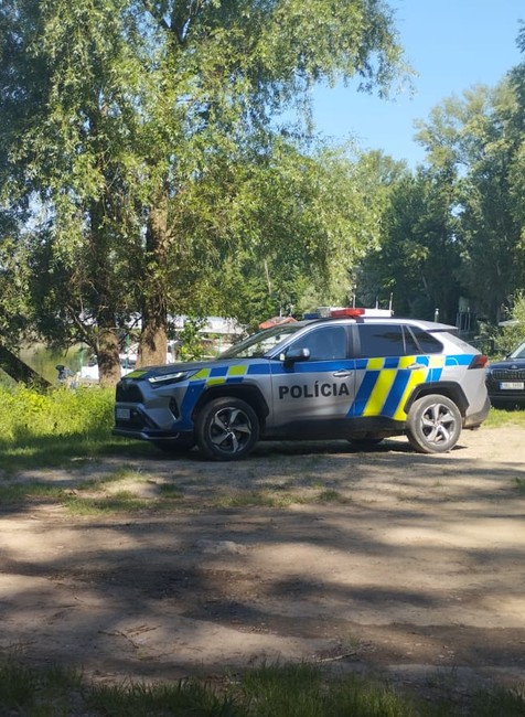 Pátranie po nezvestnom v okolí Váhu