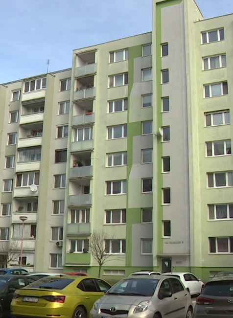 policajt spehoval susedov 