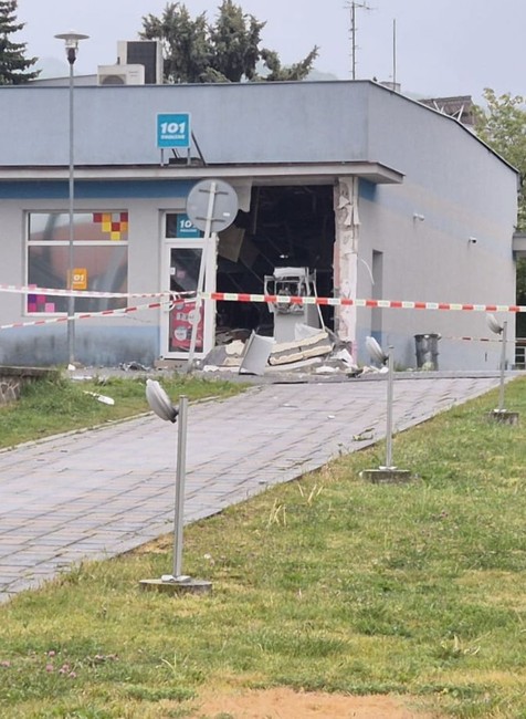 Výbuch bankomatu v Lehote pod Vtáčnikom