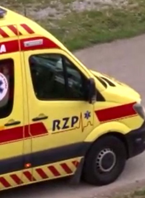 Agresívny muž napadol záchranárov