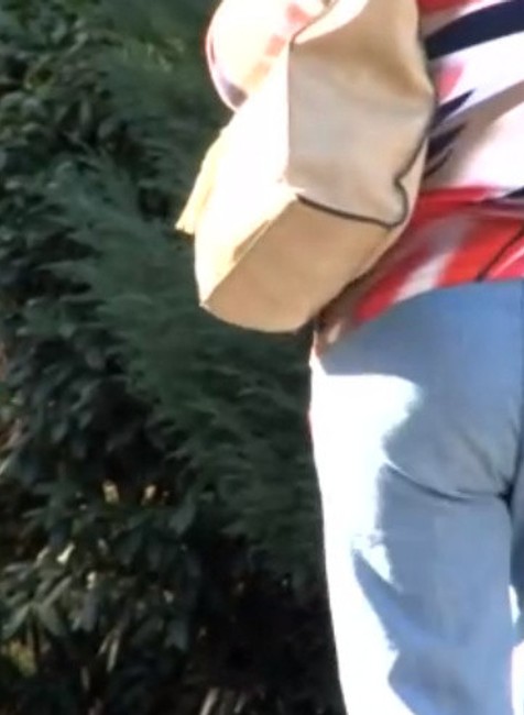 Dominik skončil vo väzbe pre 70 centov 