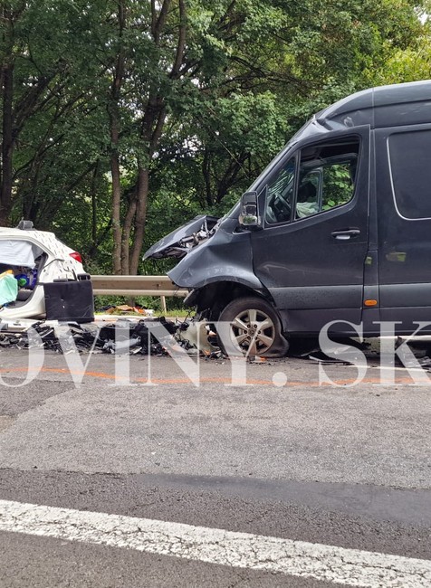 Nehoda medzi Domaníkmi a Hontianskymi Tesármi