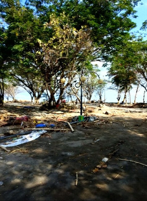 V uliciach vypukla panika. Mesto opäť zasiahlo zemetrasenie a cunami