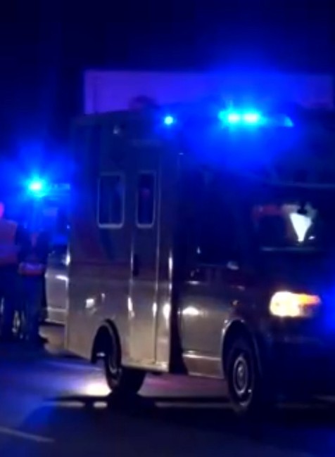 Vodič sa chodcovi nemal šancu vyhnúť. Obyvatelia osady tvrdia, že to nie je prvý prípad