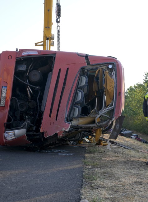Hungary_Bus_Crash591431