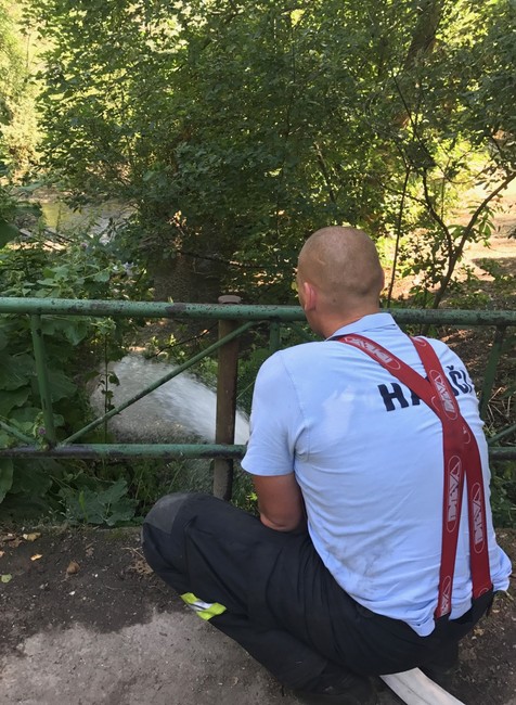 napúšťanie vodnej nádrže