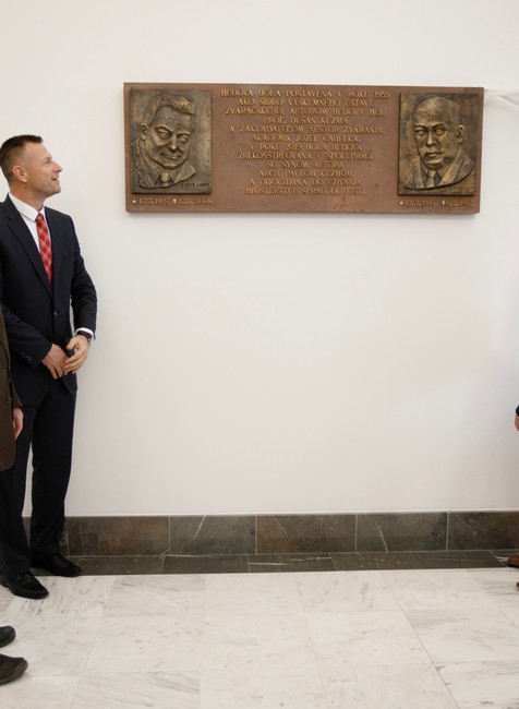 FOTO: Ministerstvo spravodlivosti je už v novom. Presťahovať sa stihli za dva týždne