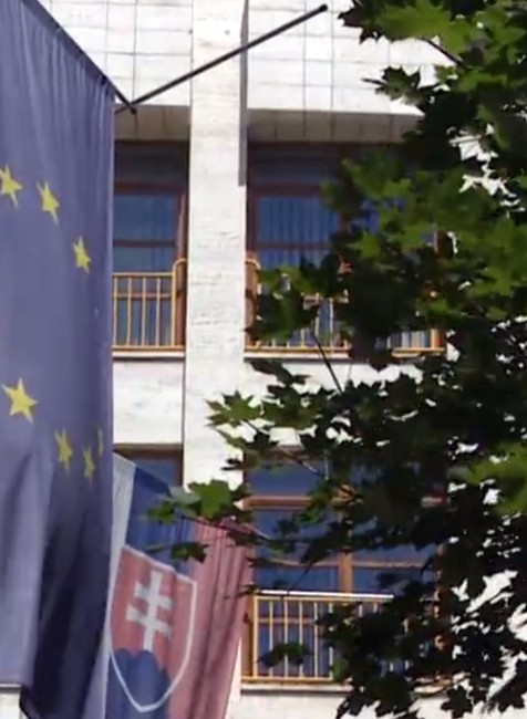 Cudzinci chcú podnikať na Slovensku. Nevedia sa prebiť cez byrokraciu