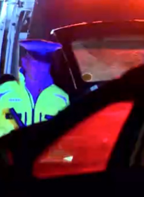 Bežná jazda skončila prepadnutím. Muž s nožom v ruke prinútil taxikára k vydaniu peňaženky a auta