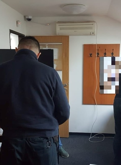 V Bratislave zasahuje NAKA. Stopy holandských kolegov ich zaviedli až na Slovensko
