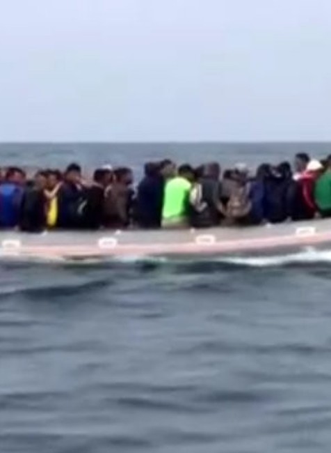 Migranti na pláži Španielsko