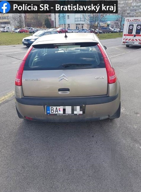 Opitá vodička narazila do matky s kočíkom v ktorom bolo dvojmesačné dieťa