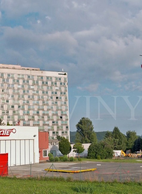 Nehoda na Čertovici: Muž na skútri zrazil medveďa