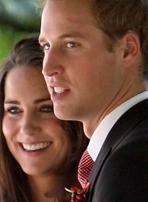 Princ William a Kate Middleton sa smejú