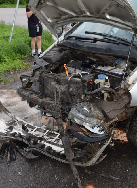 Pri dopravnej nehode sa zranila žena a päťročné dieťa