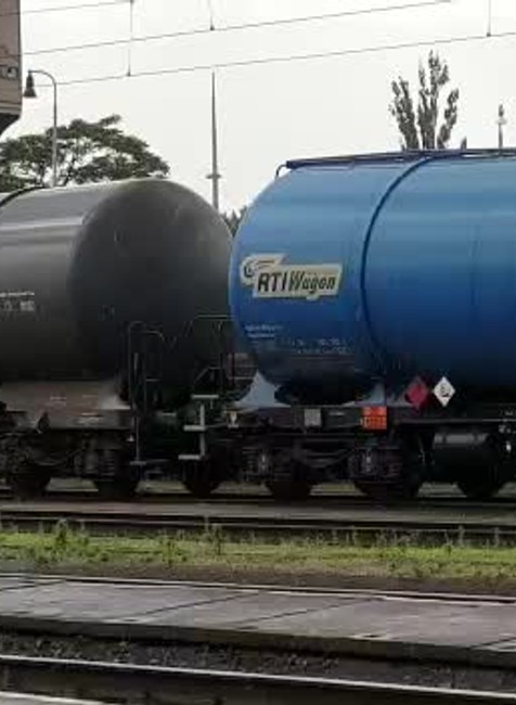 [multi] Tragédia v Senci. Mladíka na železničnej stanici zasiahlo trakčné vedenia 5922