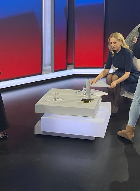 Politika 24 - Denisa Saková 1