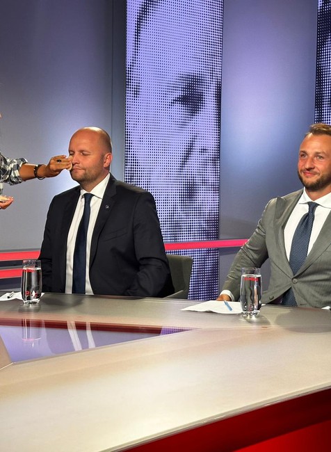 2b820f1b-3e96-419d-8bde-ecb555b0be75