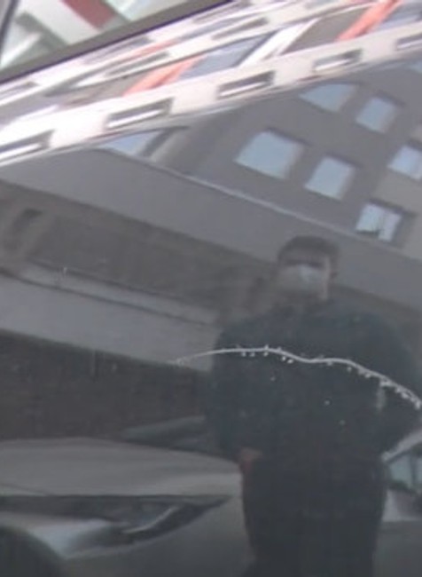 V Bratislava vyčíňa neznámy vandal.