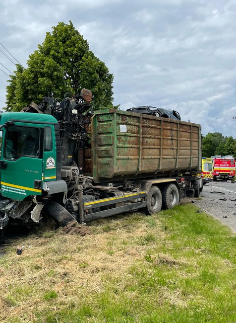 Po čelnej zrážke pomáhali leteckí záchranári