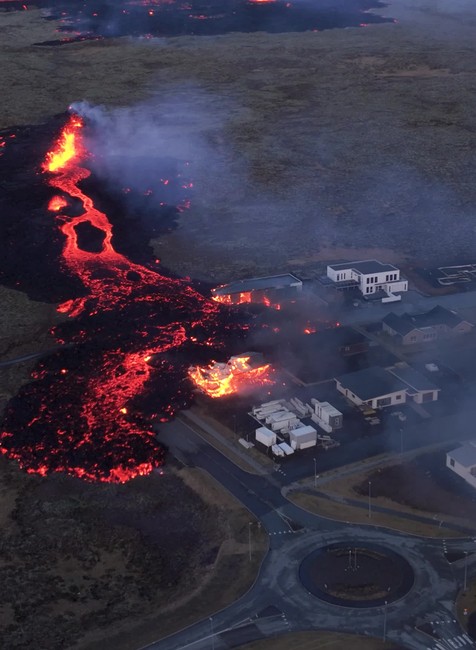 [multi] Grindavík erupcia sopka láva január 2024 5492