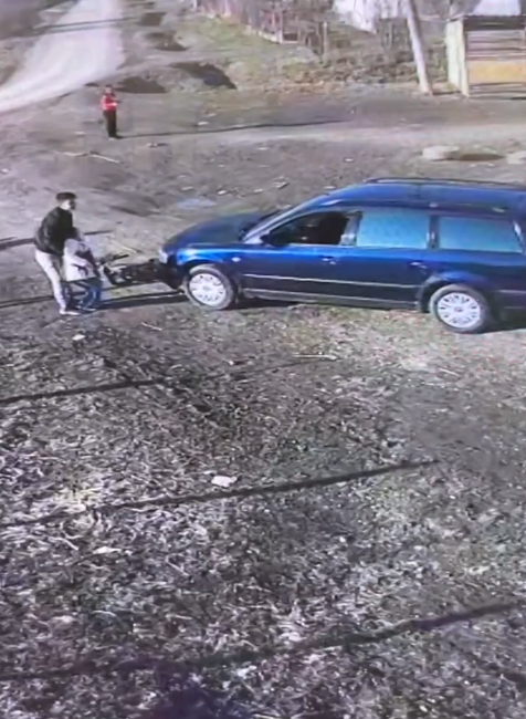 zrazka auta s dietatom