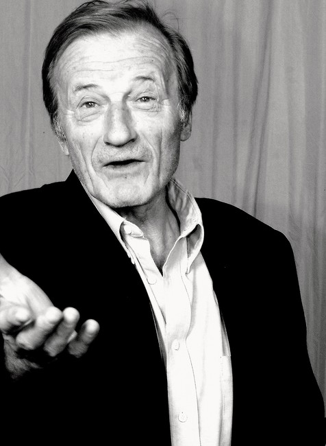 Radek Brzobohatý herec český  smrť čiernobiela foto