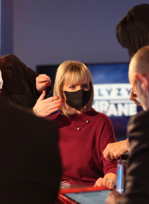 Analýzy Na hrane s T. Valáškom, P. Mackom a G. Mesežnikovom