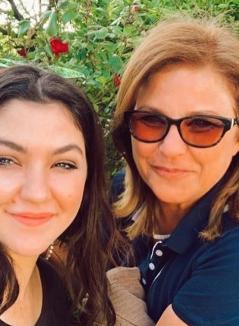 Celeste Buckingham s mamou