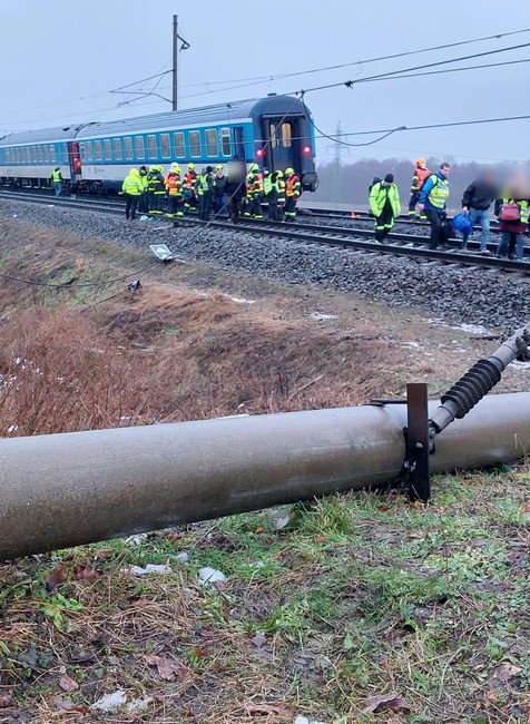 zrážka vlaku s kamiónom ČR (7)