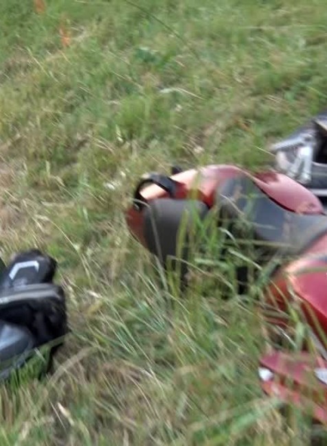 Zrážka dvoch motoriek si vyžiadala vážne zranenia. Vozidlá odhodilo desiatky metrov418