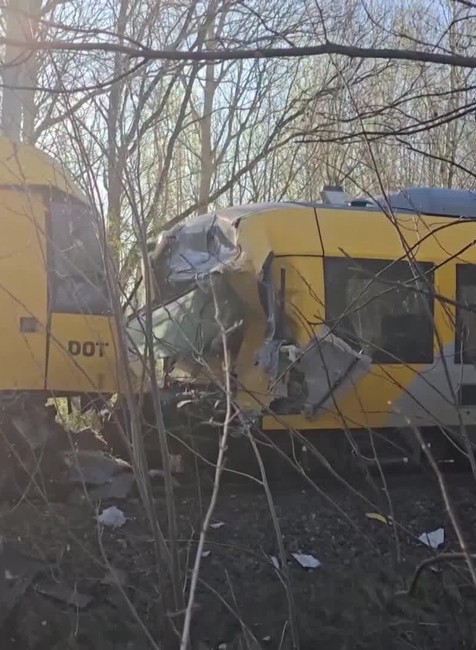 [multi] DanskoVlakHavaria 441