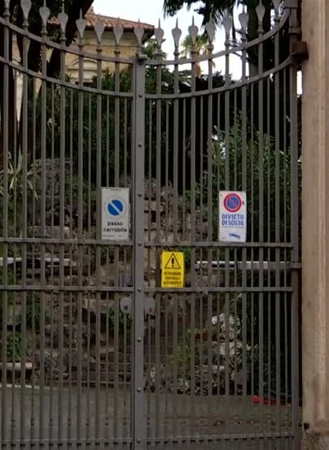 Vo Vatikáne našli ľudské kosti. Polícia hľadá spojitosť so záhadným zmiznutím dvoch dievčat3994