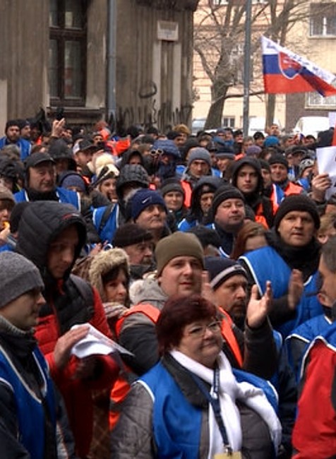 Slovenskí dopravcovia sú nespokojní. Do štrajku sa už pridali aj autobusári