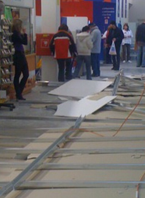Zrútený strop tesco 2