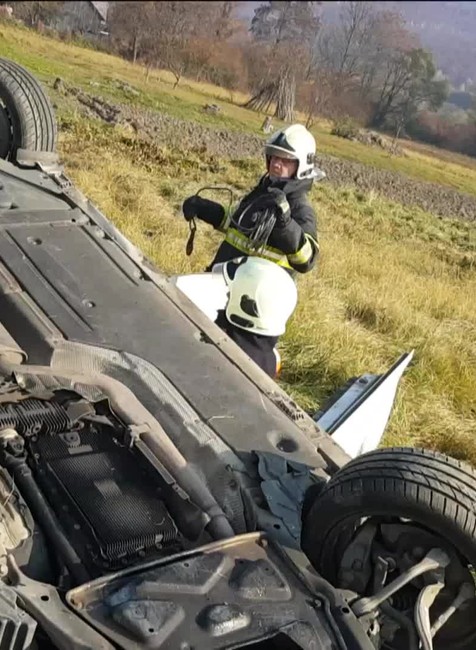 [multi] havarovali policajti 5828