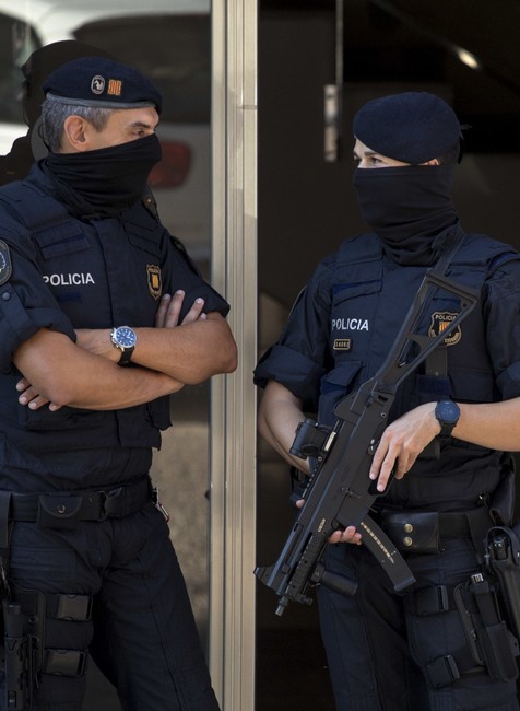 Polícia v Barcelona zastrelila útočníka s nožom