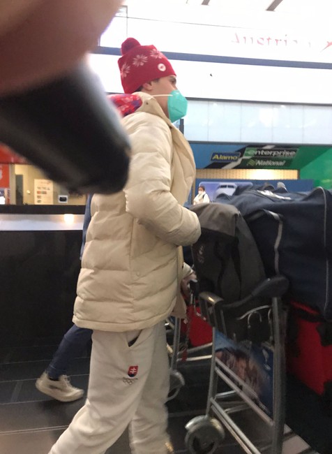 Slovenskí hokejisti prileteli do Viedne