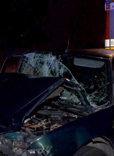 Vážna dopravná nehoda. Vodička (18) sa bočne zrazila s dovolenkármi, ktorí sa vracali z Chorvátska