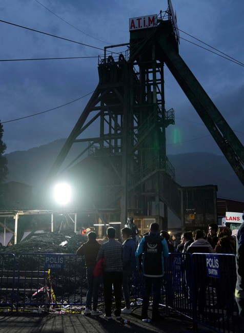 Výbuch v uhoľnej bani v Turecku