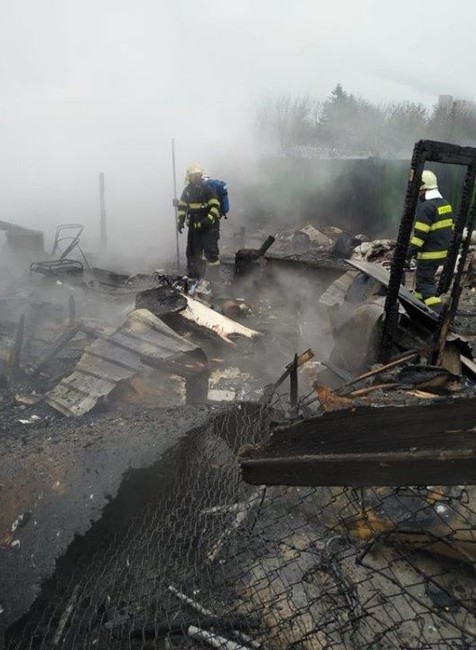 Požiar v Košiciach. Hasiči našli tri deti bez známok života