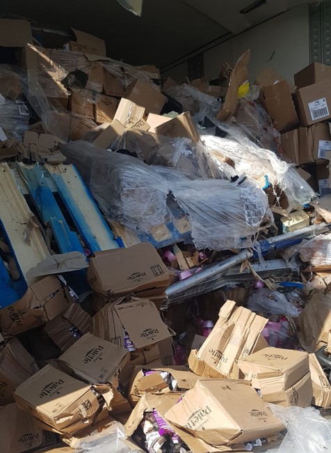 Nehoda troch kamiónov