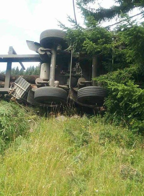 Prevrátený kamión