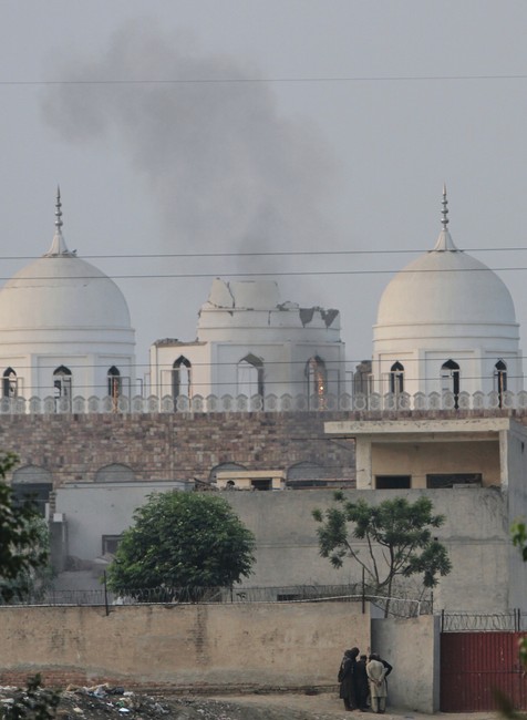 APTOPIX_Pakistan_India347027127983